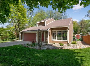 6781 Washington Ave, Windsor Heights, IA 50324