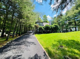 3152 Laurel View Ln, Tobyhanna, PA 18466