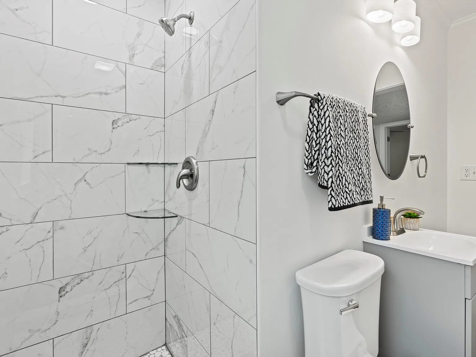 3 bed, 1084 sqft, $1,700 — Photo 3