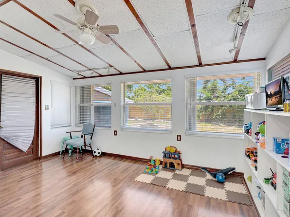 19149 SE Robert Drive, Jupiter, FL 33469