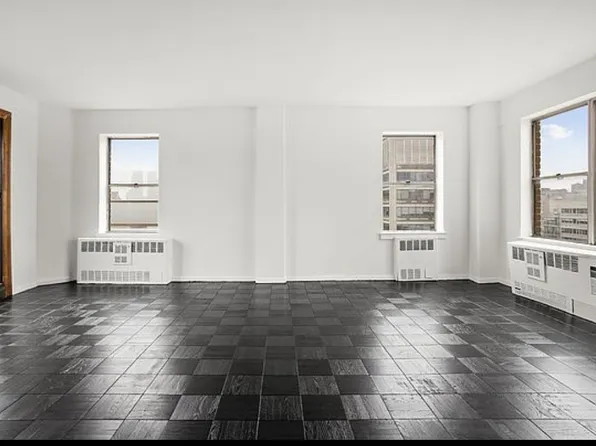 167 East 67th Street image 12 of 33