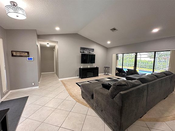 4th image of 7106 NW 38th Street