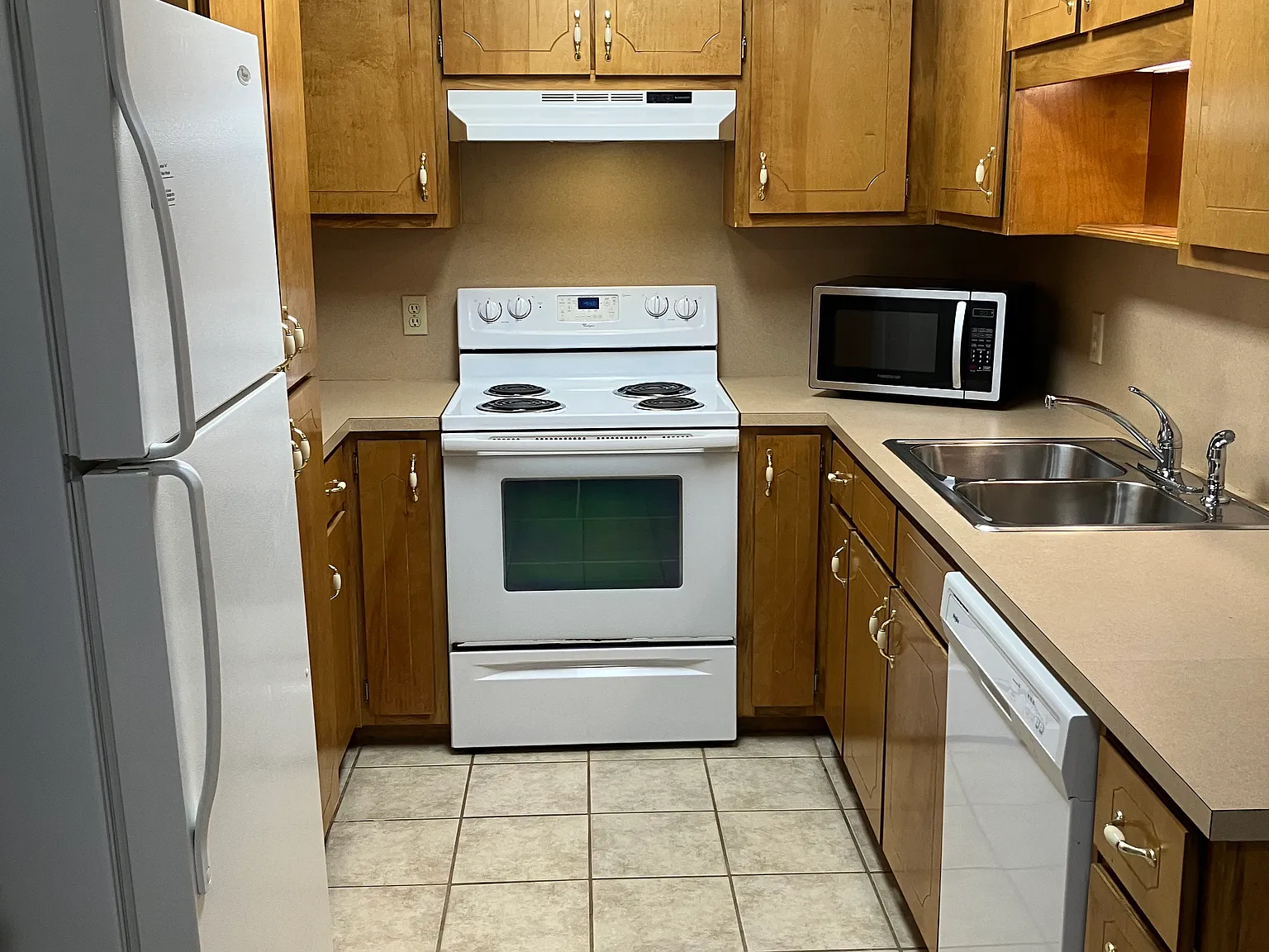 3822 Sunrise Lane — Photo 3