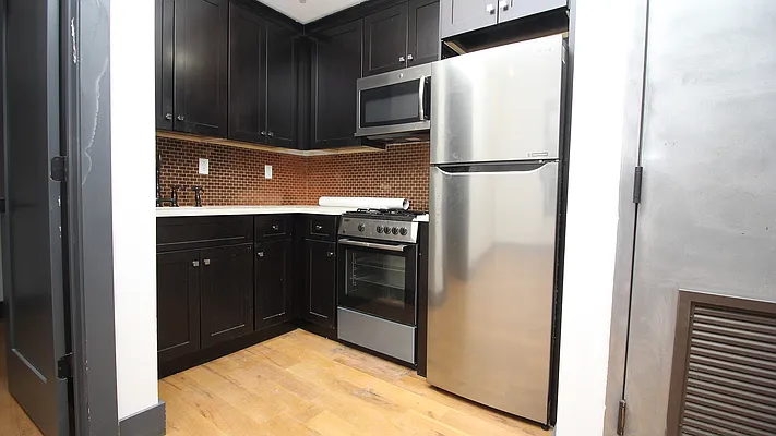 Rented by Nooklyn NYC LLC | media 11