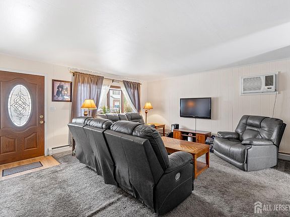 5th image of 29 Park Ave