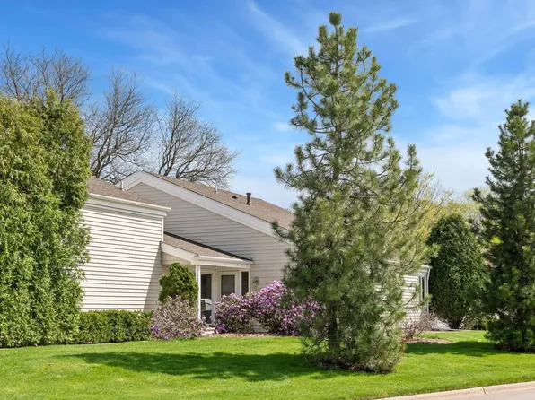 7449 Landau Dr, Bloomington, MN 55438