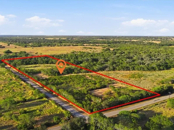 8251 County Road 106, Beeville, TX 78102
