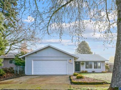 1320 Emmons Dr NE, Salem, OR, 97301