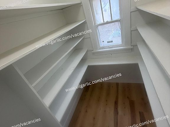 4th image of 4620 Johnson St