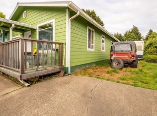 40 SE Cook Ave, Depoe Bay, OR 97341