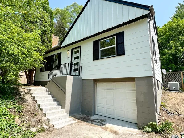 1821 Ford Rd, Minnetonka, MN 55305