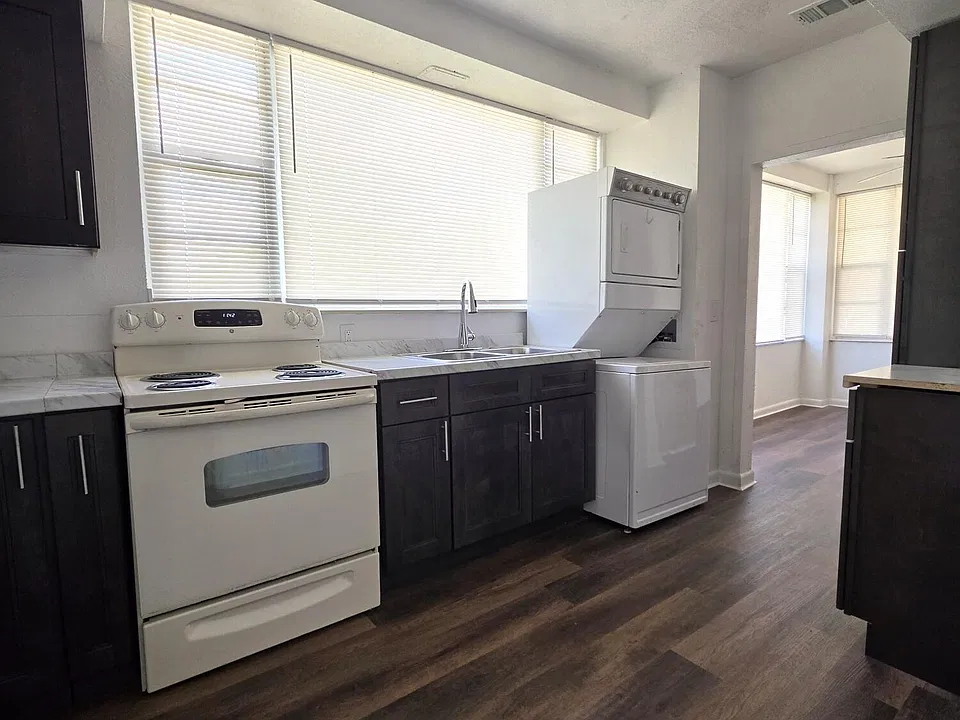 2424-2440 NW 21st St #7