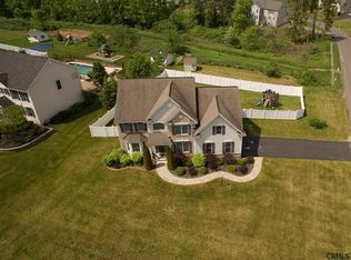 1 Fairview Ln, Mechanicville, NY 12118