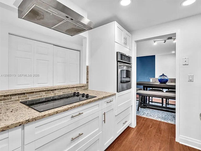 2451 S Brickell Ave #20M — Photo 25
