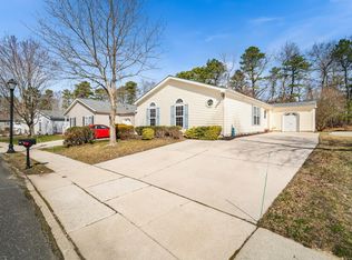 83 Knollwood Dr, Mays Landing, NJ 08330