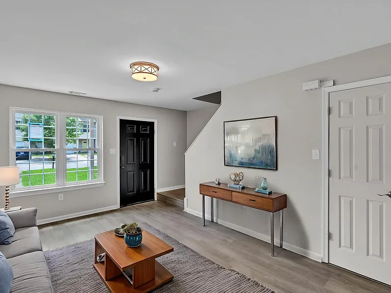 1108 Carver Ave — Photo 7