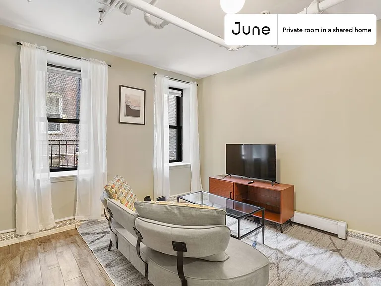 188 Claremont Ave #A — Photo 3