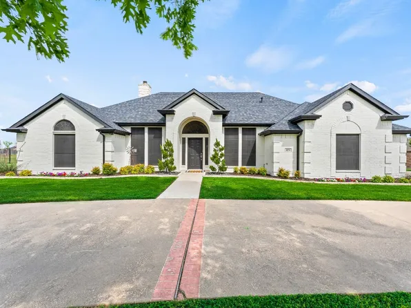 825 Lakeridge Dr, Lavon, TX 75166