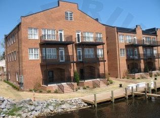 425203 425/203 W Main St #203, Washington, NC 27889