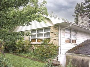 5916 Meridian Dr, Erie, PA 16509