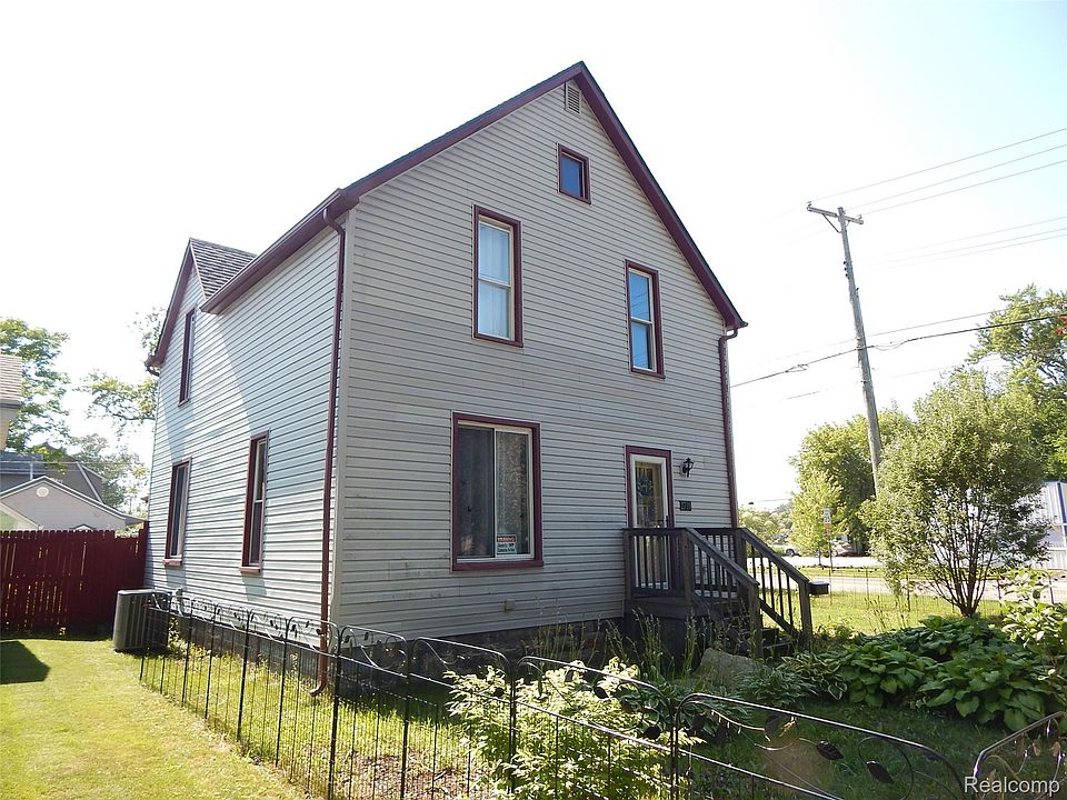 1st image of 2739 Stone St