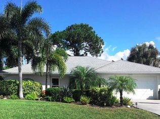 1040 Duquesne Rd, Venice, FL 34293