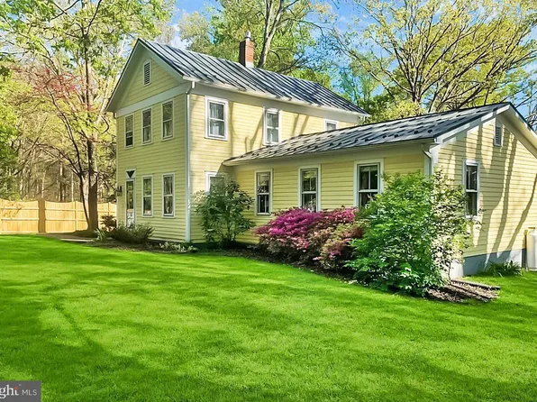 12403 Old Yates Ford Rd, Clifton, VA 20124