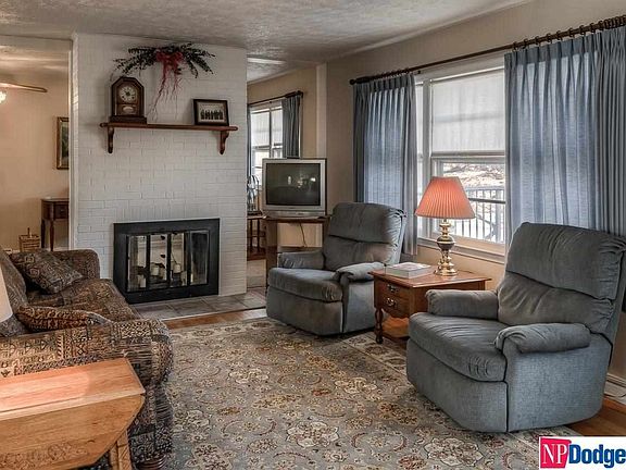 3rd image of 8531 Ames Ave