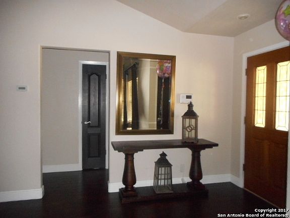 5th image of 2738 Woodland Dr