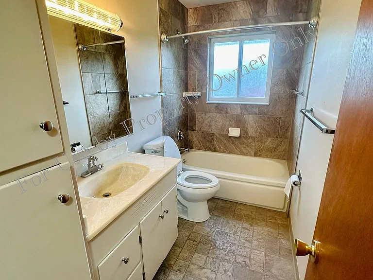 Bathroom2