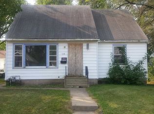 332 Dearborn Ave, Waterloo, IA 50703