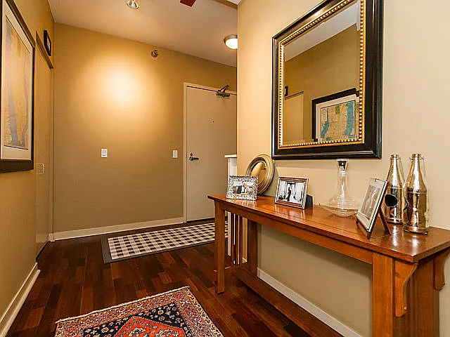 200 W Grand Ave #1603 — Photo 10
