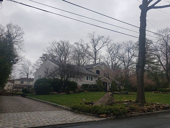 3rd image of 33 Holly Dr