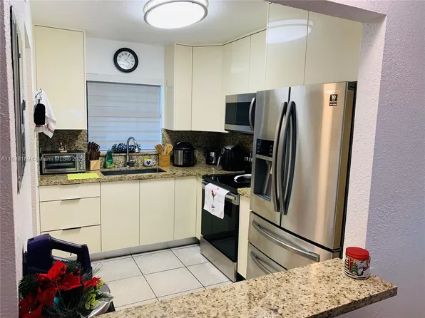 6395 W 27th Ave APT 202, Hialeah, FL 33016