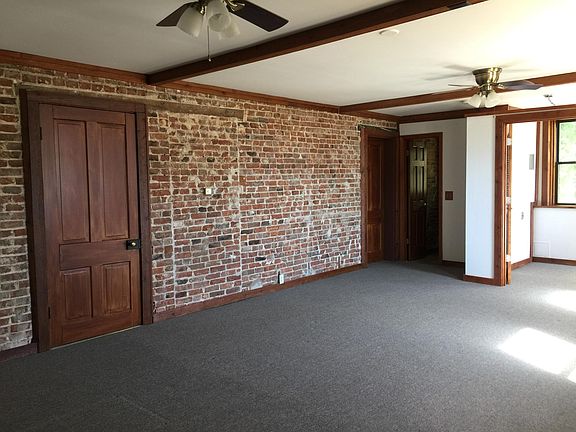 5th image of 801 Saint Francois St #A