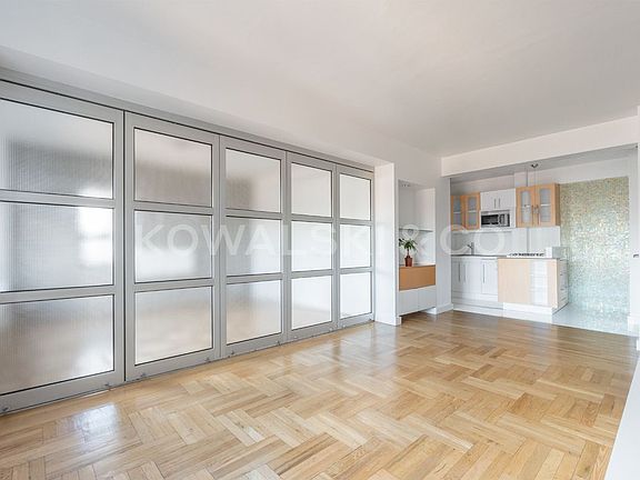 4th image of 180 W Houston St #9AA