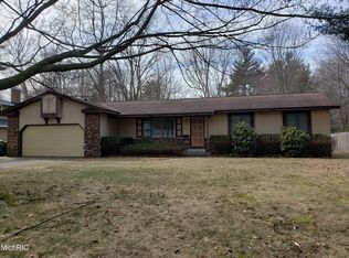 4921 Stanwood St, Norton Shores, MI 49441