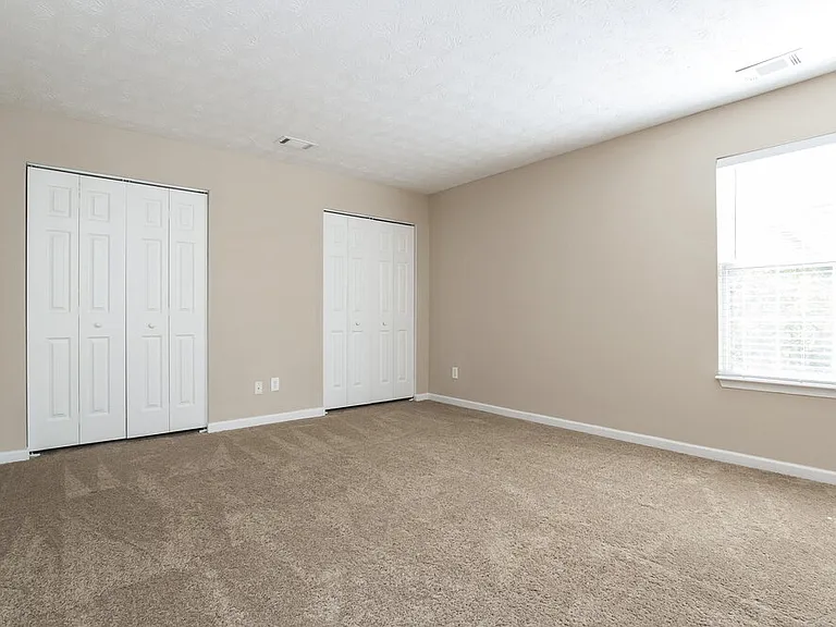 1240 Chris Lake Dr — Photo 11