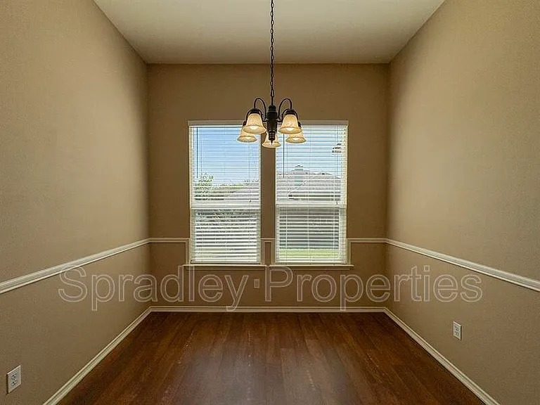 1113 Branchwood Way — Photo 13