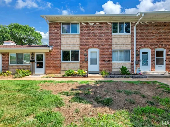 10730 Carroll Wood Way, Saint Louis, MO 63128