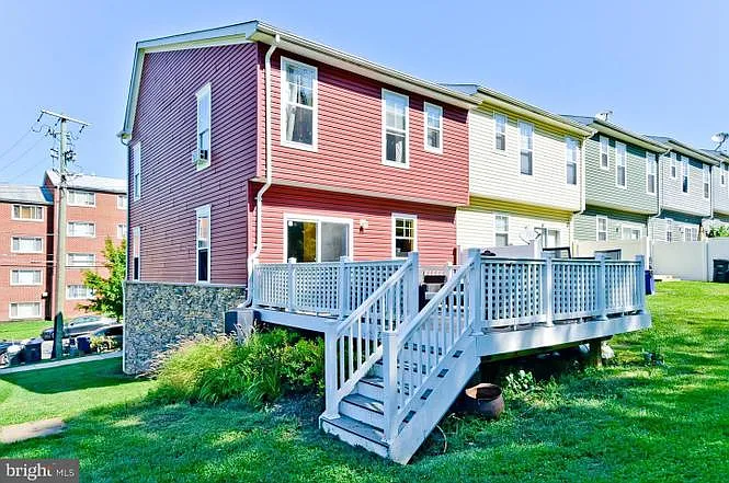 5 bed, 1634 sqft, $3,600 — Photo 2