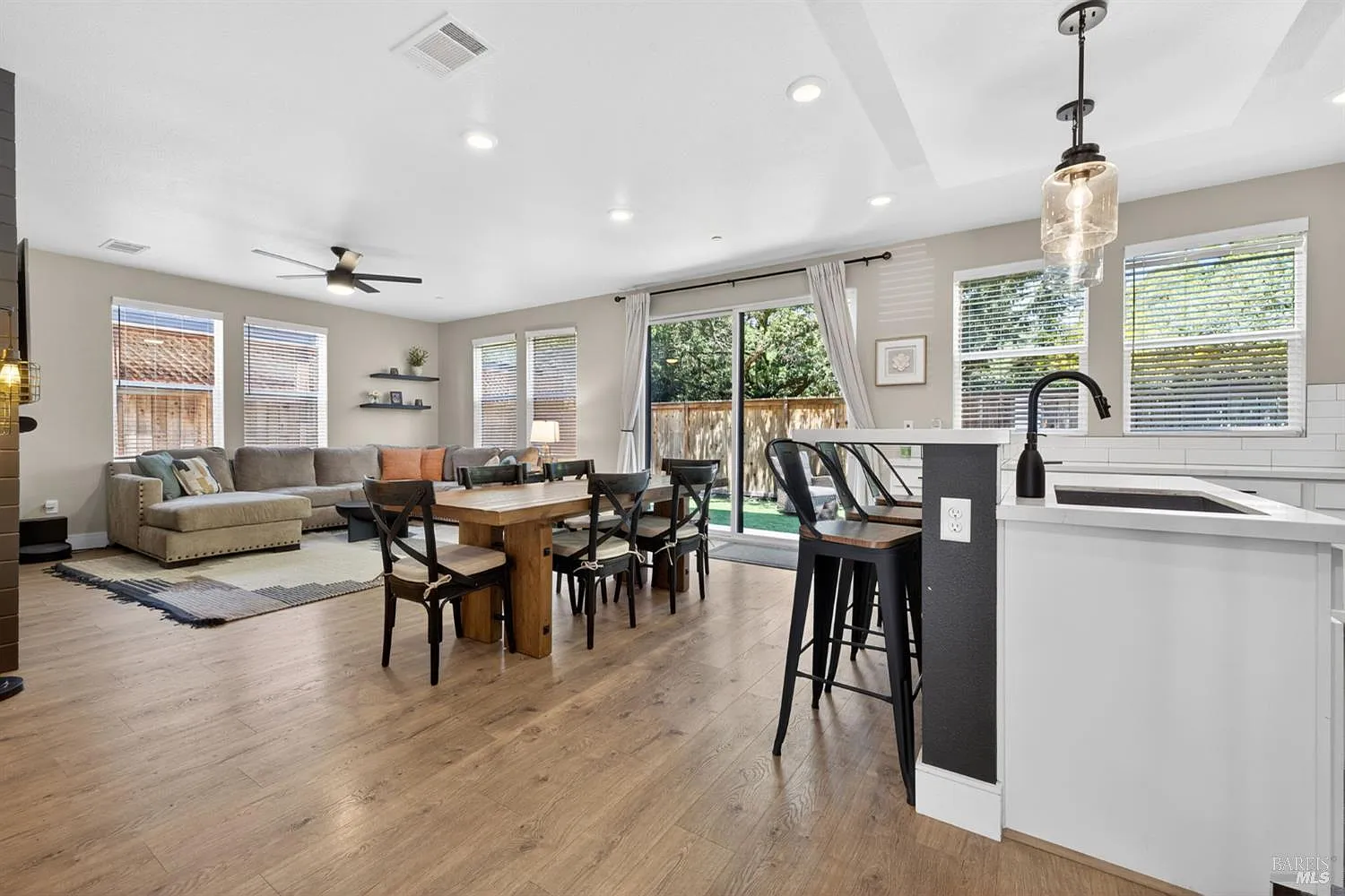 2215 - 2217 Versaro Drive - Photo 11
