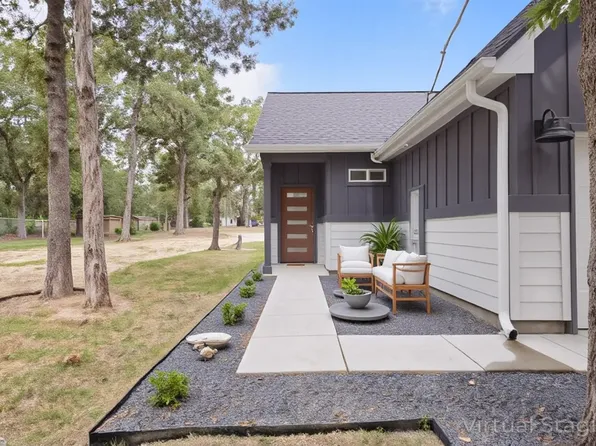 240 Shadow Oak Dr #240, Bastrop, TX 78602