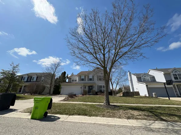 963 Oak Creek Dr, South Lyon, MI 48178