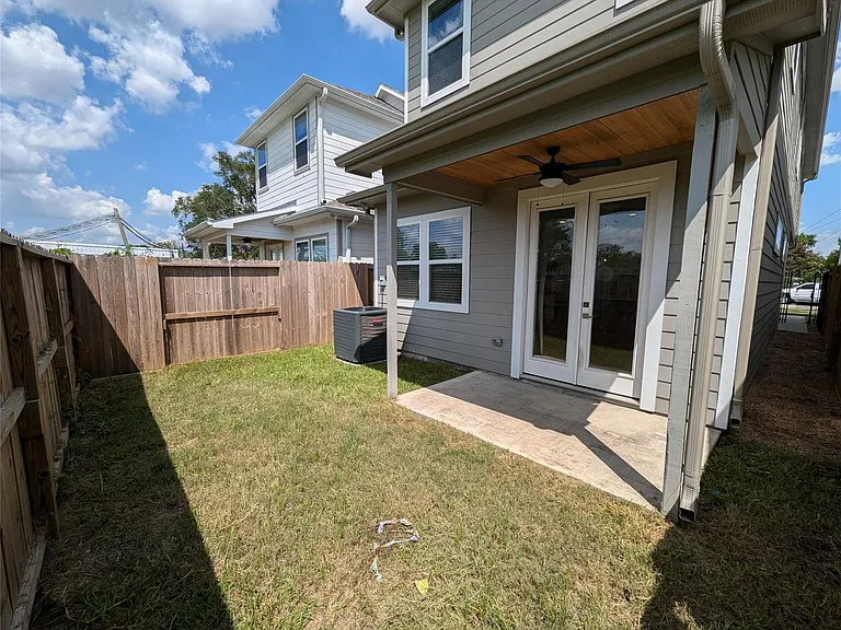 4913 Fisk St — Photo 2