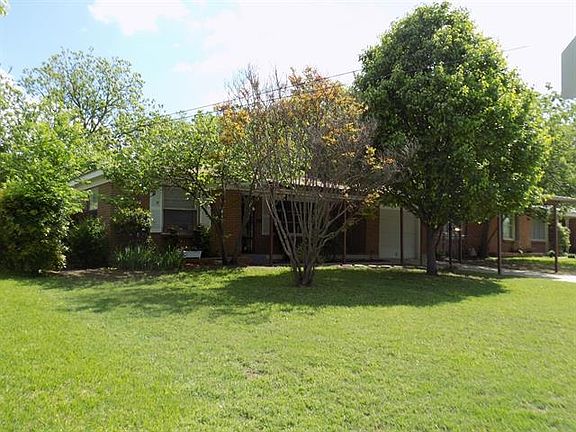 2nd image of 8005 Wyatt Dr