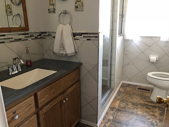 Newly remodeled bath