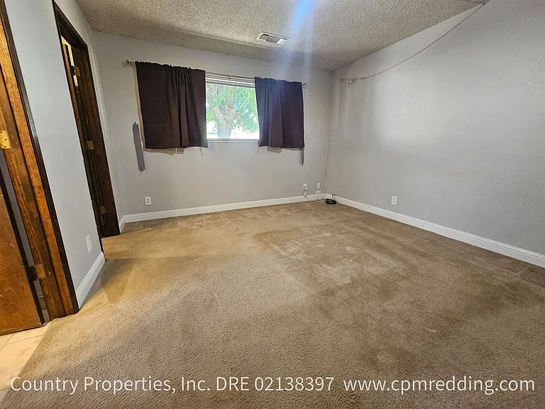 12183 Dry Creek Rd — Photo 23