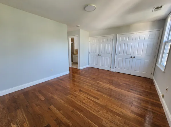 54 Newman Avenue image 9 of 22