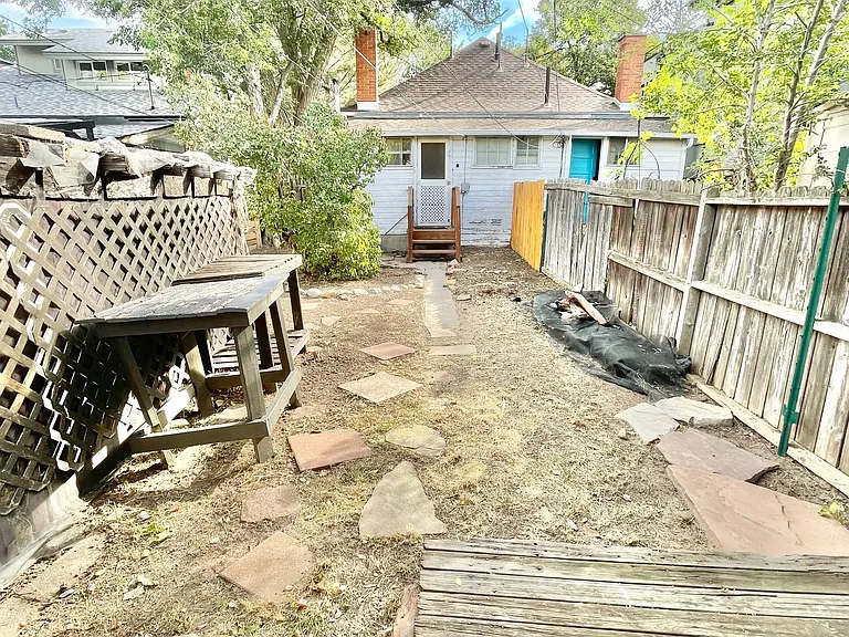 1453 S Clarkson St — Photo 20